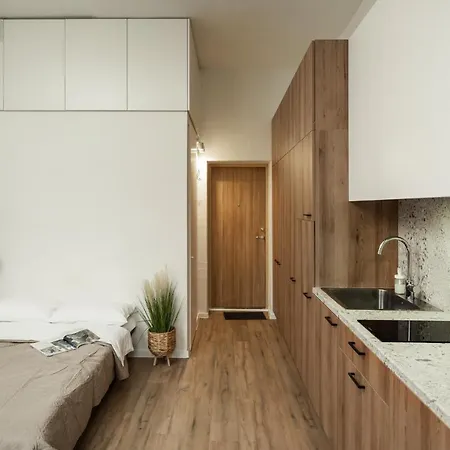 Apartman Air 214 *