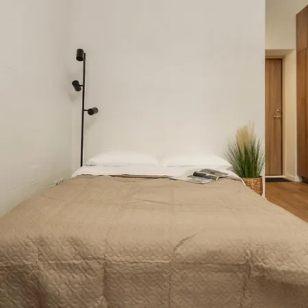 Air 214 Apartment